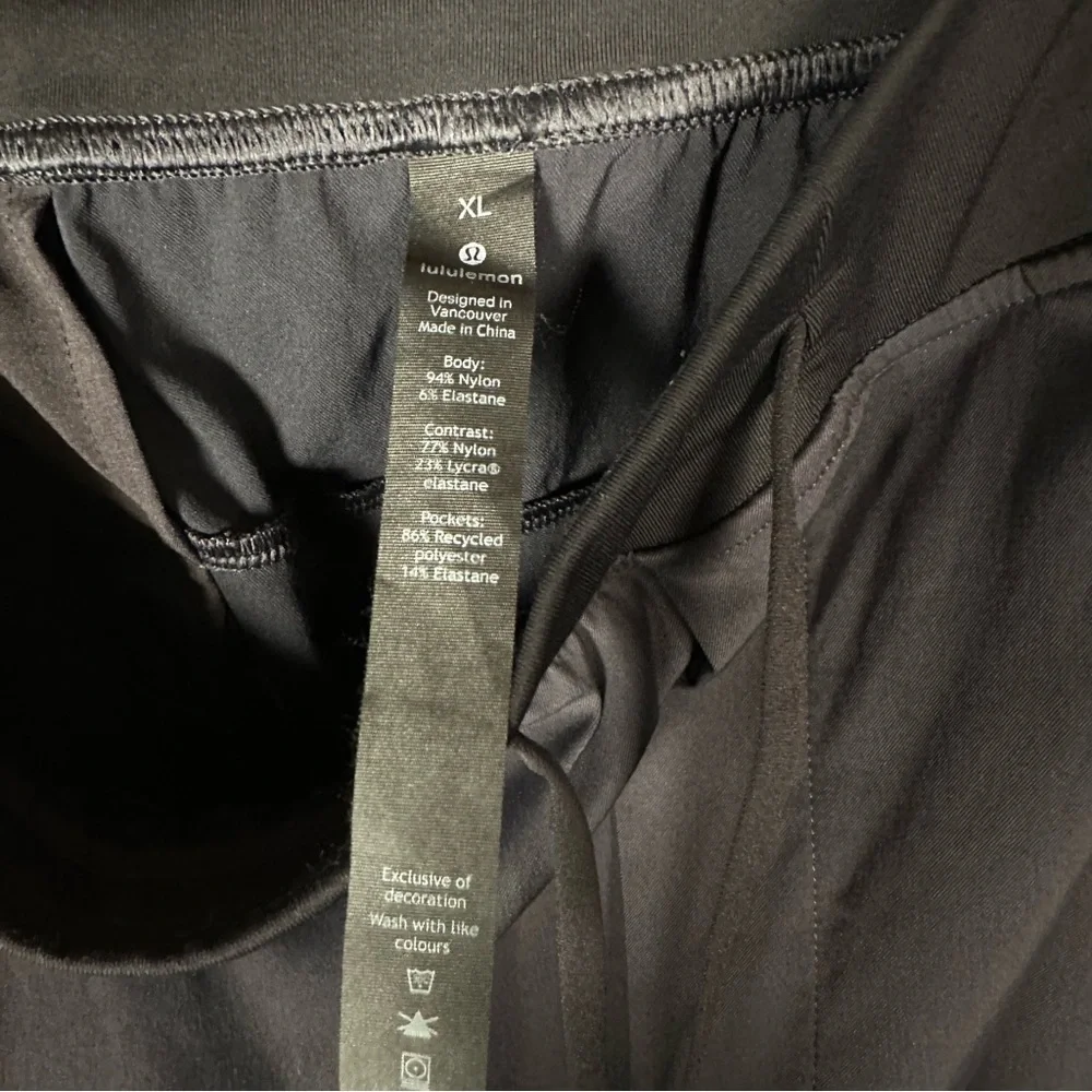 LUULEMON Great Wall Pants in black